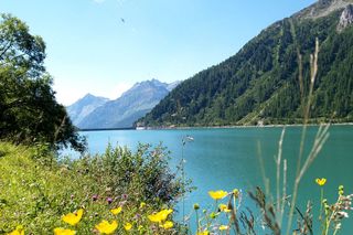 Południowy Tyrol poza szlakiem - jeziora doliny i miejsca z historią [GALERIA]