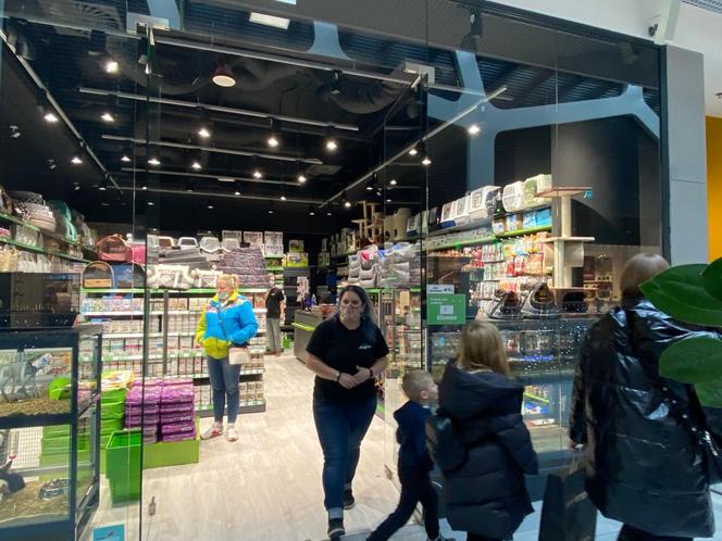 Galerie są już otwarte! Olsztynianie ruszyli na zakupy, kolejek nie brakuje [ZDJĘCIA]