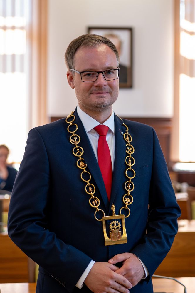 Zaprzysiężenie nowego prezydenta Zabrza. Kamil Żbikowski złożył ślubowanie i zwrócił się do mieszkańców