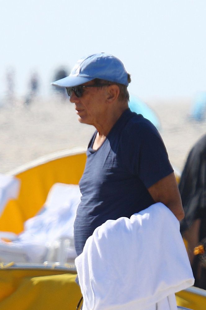 Jan Englert z żoną i ćorką w Juracie