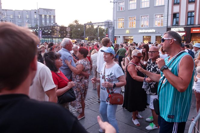 Potańcówka na Rynku w Katowicach 16 sierpnia 2025