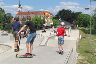 Dziś w Rzeszowie bezpłatne warsztaty jazdy na hulajnogach, rowerach i rowerach BMX