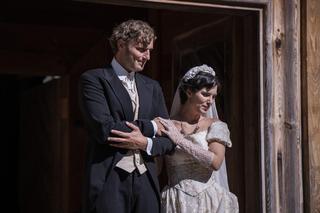 	Dewajtis odc. 7. Irena Orwid (Michalina Olszańska), Marek Czertwan (Karol Dziuba)