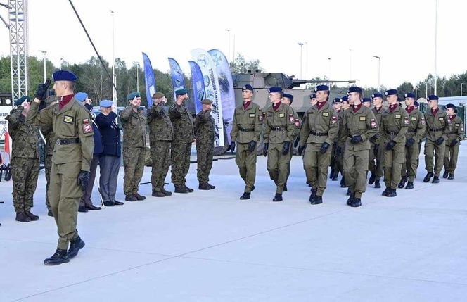 Uczniowie ZS nr 2 na Centralnym Zlocie Klas Wojskowych