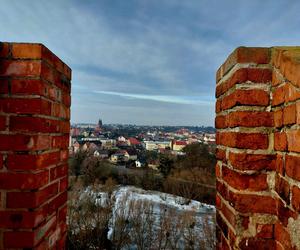 Byliśmy w zamku na wyspie po remoncie. Drugiego takiego w dawnych Prusach nie było. Też możecie, ale trzeba się spieszyć. 