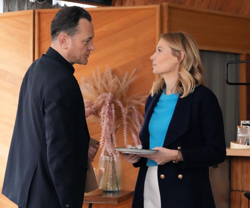 Barwy szczęścia, odc. 3212. Stefaniak (Paweł Ławrynowicz), Dominika (Karolina Chapko)