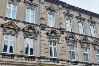 W tej kamienicy działał polski Bond, James Bond. Ten oficer wywiadu AK działał w przebraniu niemieckiego generała! 