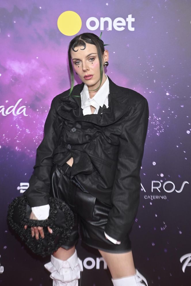 Rutkowski w nowej zaczesce, Rozenek-Majdan z wąsem na głowie i naga Kamińska