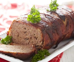 Pasztet klasyczny z mieszanych mięs: sprawdzony przepis