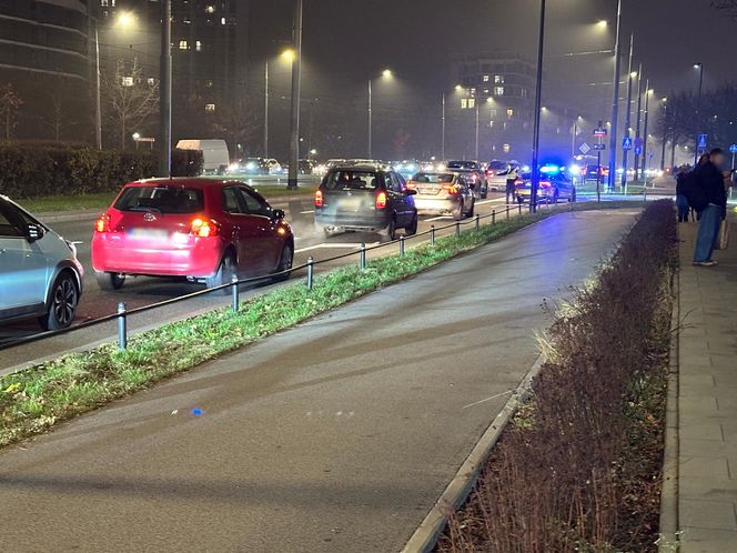 Totalny paraliż przy Arkadii w Warszawie. Znamy przyczyny chaosu drogowego