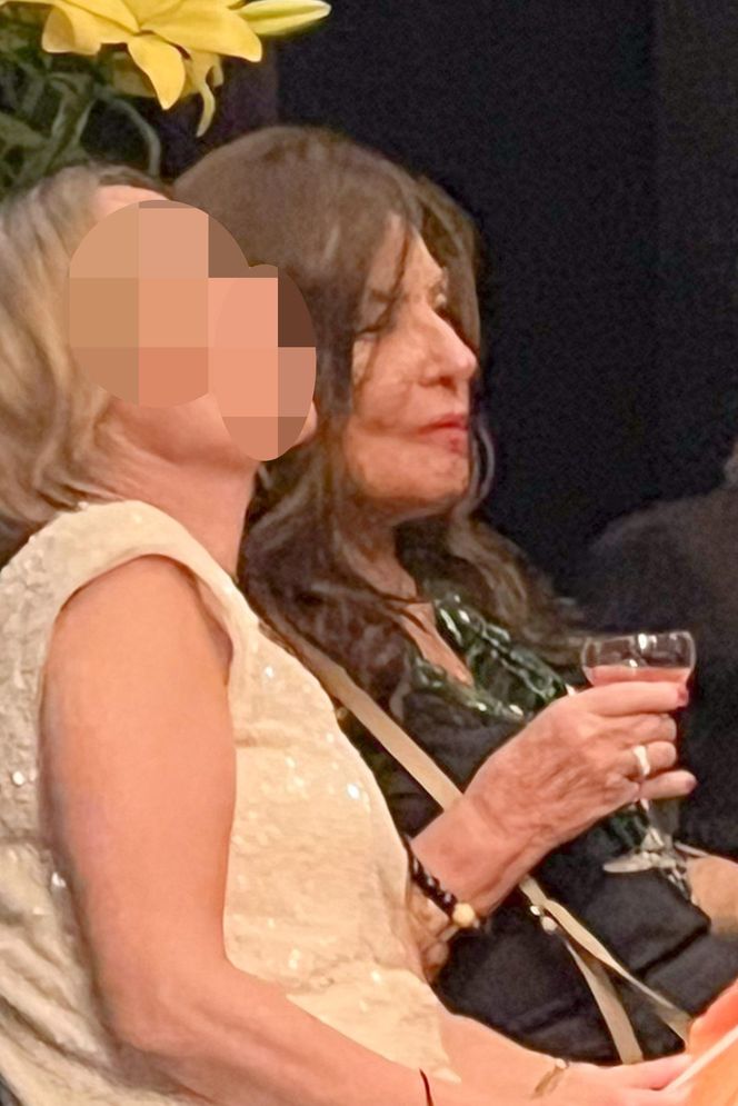 Agnieszka Perepeczko je, pije i tańcuje w środku nocy