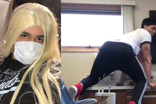 YouTuber zakaził się koronawirusem w toalecie! Nieostrożne zachowanie 