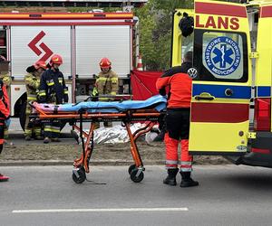 Wymusił pierwszeństwo, był wycinany z auta. Z minuty na minutę coraz gorzej się czuł