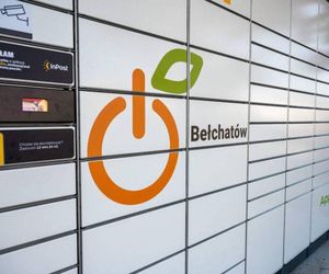 Bez kontaktu i bez kolejek. W Bełchatowie powstał specjalny paczkomat do załatwiania spraw urzędowych
