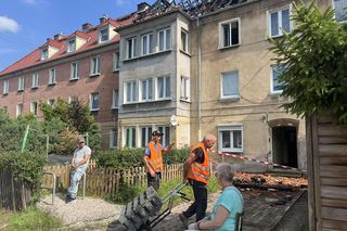 Pożar w kamienicy przy ul. Hallera. Mieszkańcy rozgoryczeni działaniami miasta