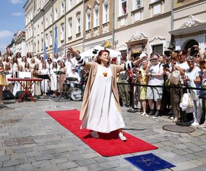 W opolskiej Alei Gwiazd odsłonięto kolejne tablice.