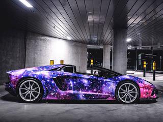 Lamborghini Aventador w galaktycznym lakierze