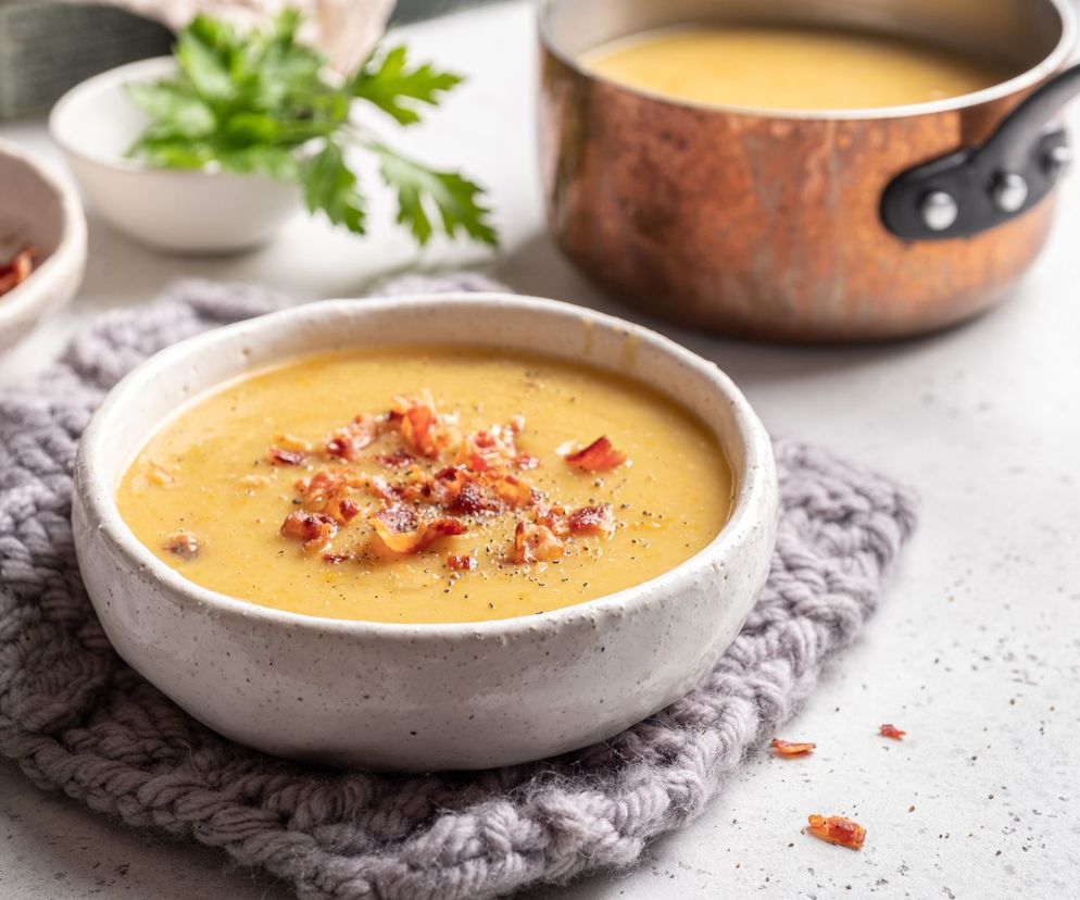 Zupa krem z grochu. Tak pyszna, że teraz tylko tak będziesz robić grochówkę