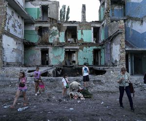 Rakiety Putina zabiły 2-latkę w ramionach mamy! Zdjęcia z pogrzebu ściskają za serce