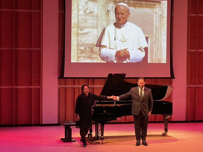Gala ku czci Jana Pawła II zachwyciła na Manhattanie