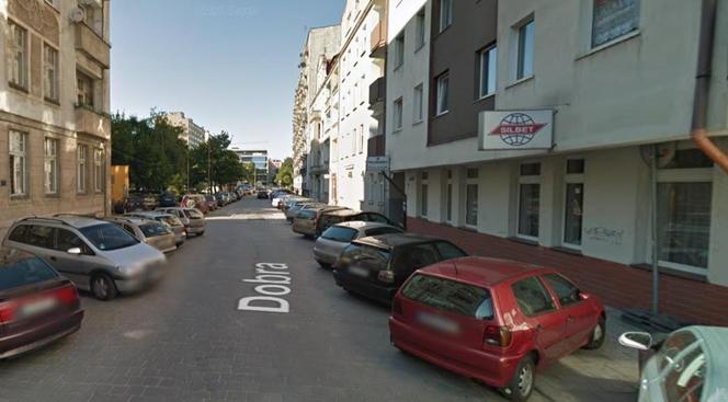 Parkingi wzdłuż ul. Dobrej 