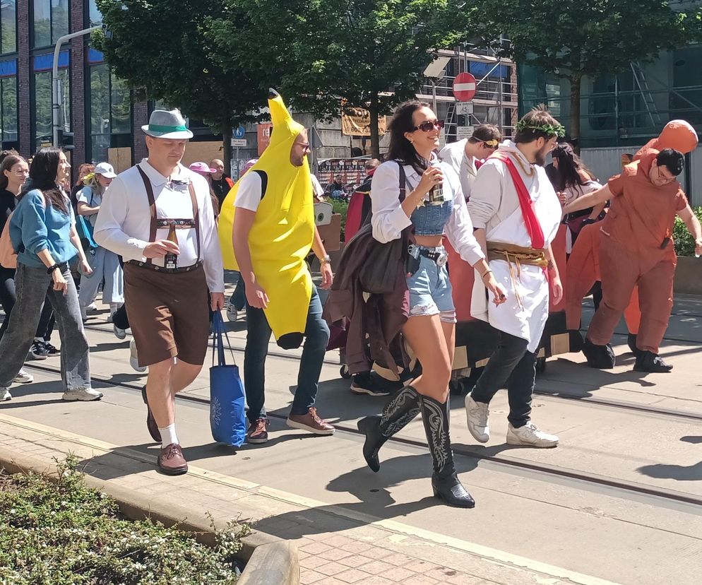 Juwenalia Śląskie 2025. Barwny korowód przeszedł ulicami Katowic