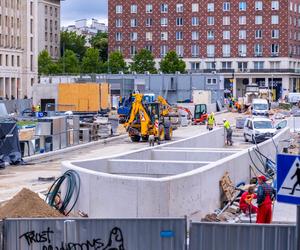 Parking podziemny pod placem Powstańców Warszawy w budowie