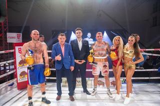 Podlaskie Boxing Show II. Kibice zobaczyli w ringu zacięte pojedynki