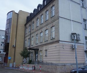 Zabytkowa fasada z XX wieku zachwyca białostoczan. Dzisiaj mieści się tam słynna instytucja