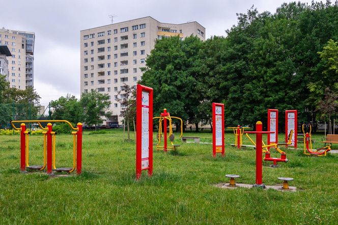 Siłownia terenowa na osiedlu 