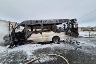 Bus spłonął doszczętnie pod Tarnowem. Podróżowało nim 25 osób