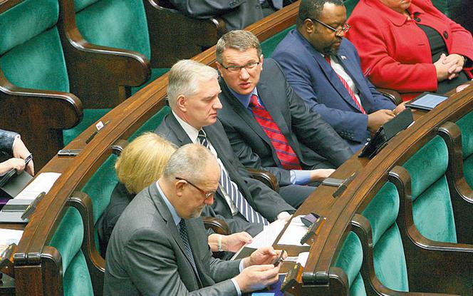 Pijany poseł pobił się z policjantami