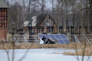 Sikorski montuje panele słoneczne 