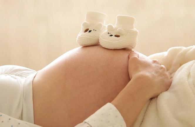 Spadła liczba porodów w Wielkopolsce. Kobiety mają swój ulubiony szpital