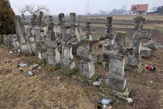  Cmentarz i wzgórze cerkiewne w Laszkach