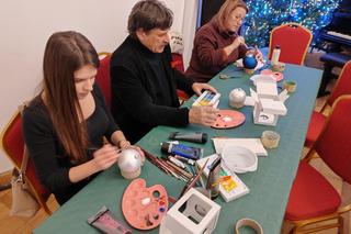 Malowanie bombek - Przyjaciele Dzieciom 2023