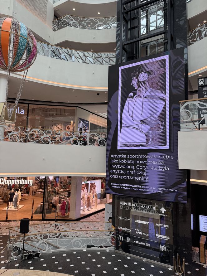 Autoportrety Matejki, Witkiewicza czy Goryńskiej można zobaczyć na dużych ekranach w galeriach handlowych 