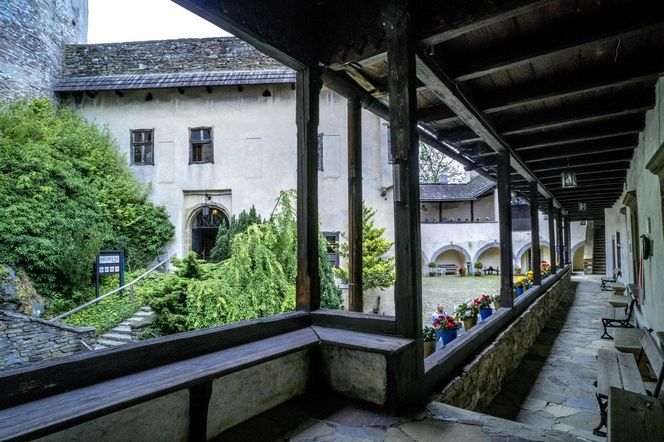 To najpiękniejsze zamki w Polsce. Poczujesz się tam jak w bajce