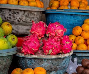QUIZ. Smoczy owoc czy kumkwat? Rozpoznasz te owoce po zdjęciach?