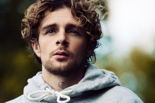 Tom Grennan zapowiada album i wrzuca nową piosenkę. Shadowboxing hitem wiosny?