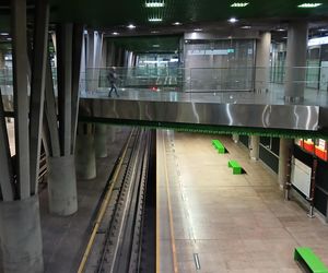 Peron 3. linii metra na stacji M2 Stadion Narodowy w Warszawie