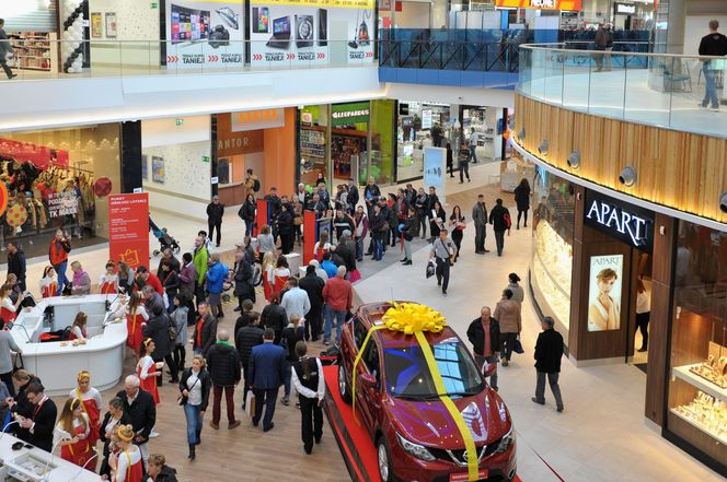 Aleja Bielany świętuje 10 lat. Zobacz, jak zmieniało się centrum!