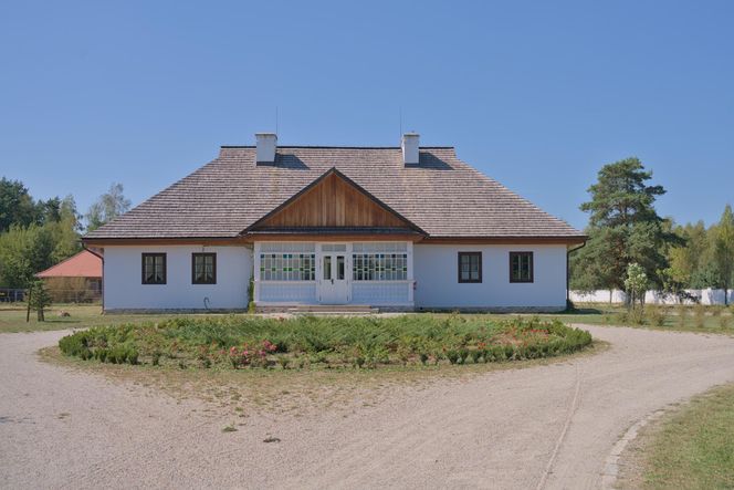 Skansen w Kolbuszowej. Tu kręono hit Netflixa "1670"