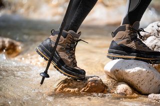 Aktywna wiosną z wygodnym i modnym obuwiem