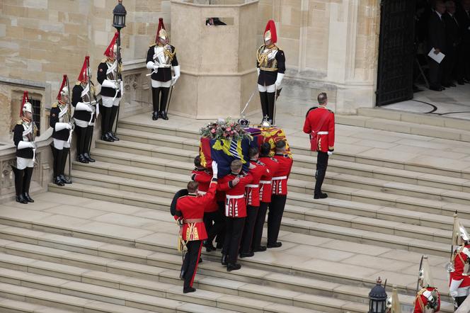 Pogrzeb Elżbiety II. Zakończyła się ceremonia. Królowa spocznie przy mężu