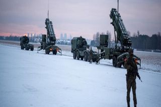 Estonia zakupi systemy obrony powietrznej średniego zasięgu. Na stole leżą trzy oferty