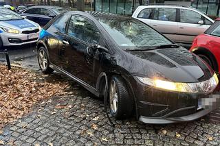 Niecodzienna kolizja w Śródmieściu. Pijana zgłosiła pijanego, oboje zostali zatrzymani