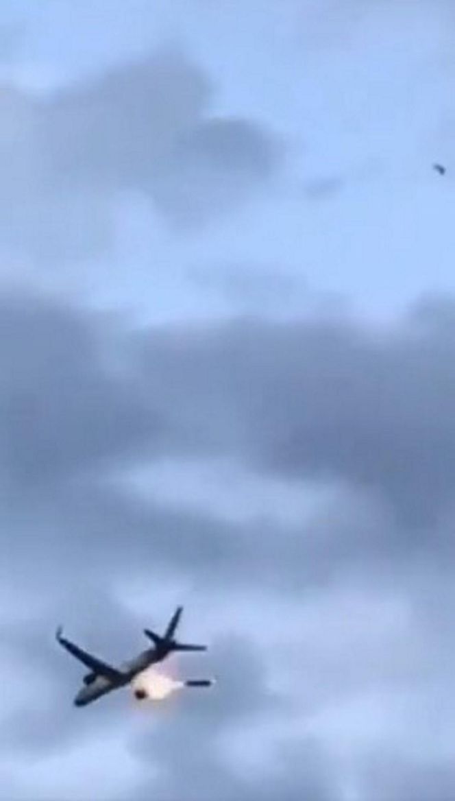 Boeing z 273 pasażerami płonął w powietrzu! "Żegnali się z bliskimi"
