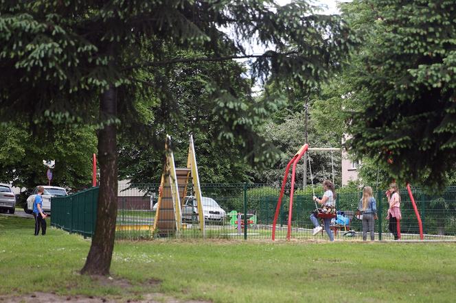 Plac zabaw w Libiążu na którym doszlo do próby uprowadzenia 7 latka