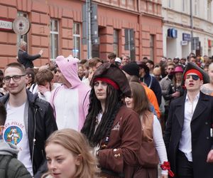 Rzeszowskie Juwenalia rozpoczęte. Barwny korowód przeszedł przez miasto 